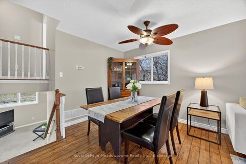 Photo 14 at 1 Draper Crescent, Painswick North, Barrie