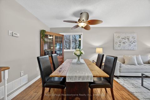 Photo 15 at 1 Draper Crescent, Painswick North, Barrie