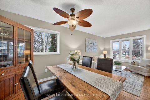 Photo 16 at 1 Draper Crescent, Painswick North, Barrie