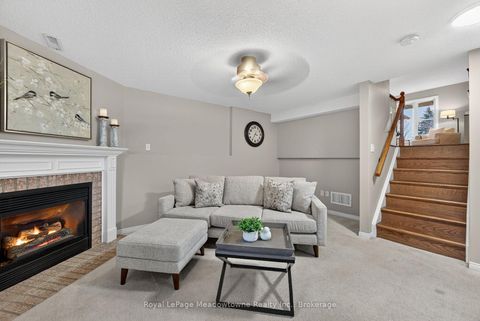 Photo 32 at 1 Draper Crescent, Painswick North, Barrie