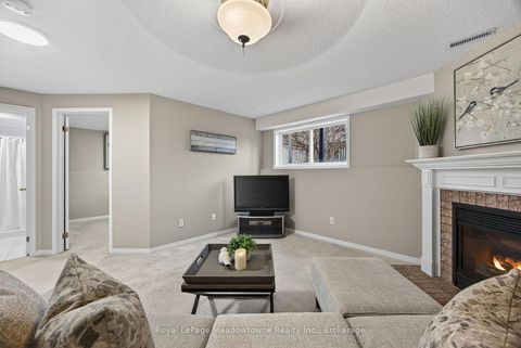 Photo 34 at 1 Draper Crescent, Painswick North, Barrie