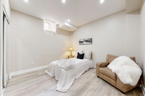 Photo 40 at 28 Rivoli Drive, Vellore Village, Vaughan