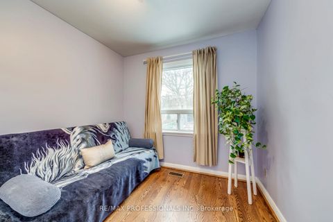 Photo 21 at 7 Belgate Place, West Deane, Toronto