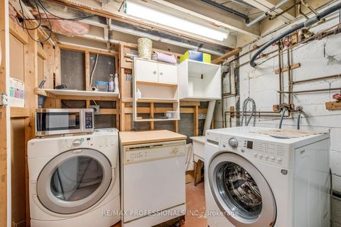 Photo 32 at 7 Belgate Place, West Deane, Toronto