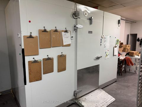 Photo 15 at 2897 Lake Shore Boulevard W, New Toronto, Toronto