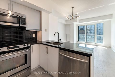 Photo 6 at 1509 - 83 Redpath Avenue, Mount Pleasant West, Toronto