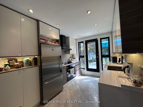 Photo 4 at 21 Thatcher Avenue, Cliffcrest, Toronto