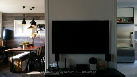 Photo 8 at 21 Thatcher Avenue, Cliffcrest, Toronto