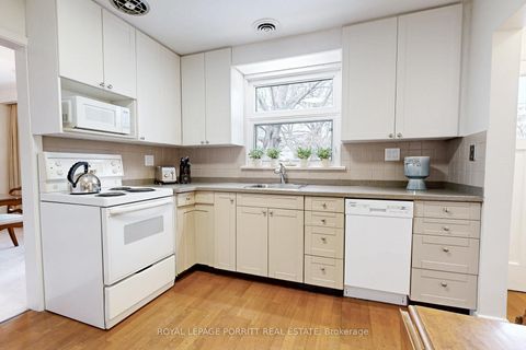 Photo 11 at 62 Fairfield Avenue, Long Branch, Toronto