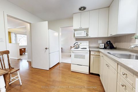 Photo 12 at 62 Fairfield Avenue, Long Branch, Toronto