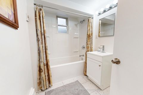 Photo 27 at 62 Fairfield Avenue, Long Branch, Toronto