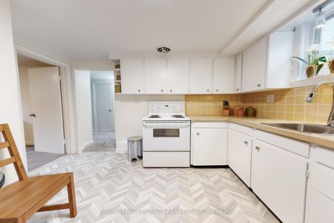 Photo 32 at 62 Fairfield Avenue, Long Branch, Toronto