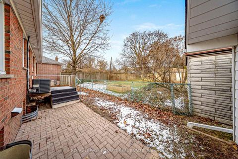 Photo 43 at 62 Fairfield Avenue, Long Branch, Toronto