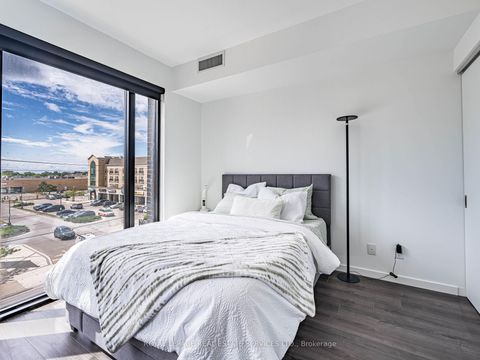 Photo 15 at 312 - 7 Smith Crescent, Queensway, Toronto