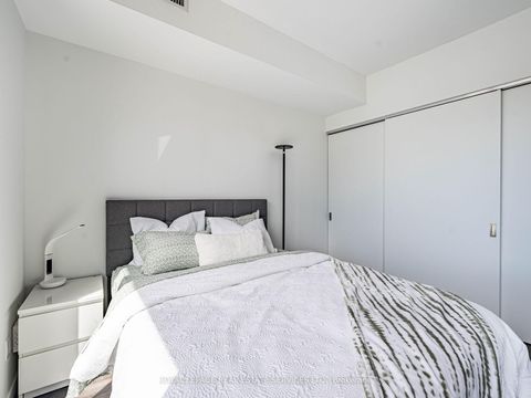 Photo 16 at 312 - 7 Smith Crescent, Queensway, Toronto