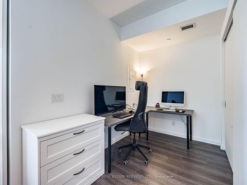 Photo 19 at 312 - 7 Smith Crescent, Queensway, Toronto