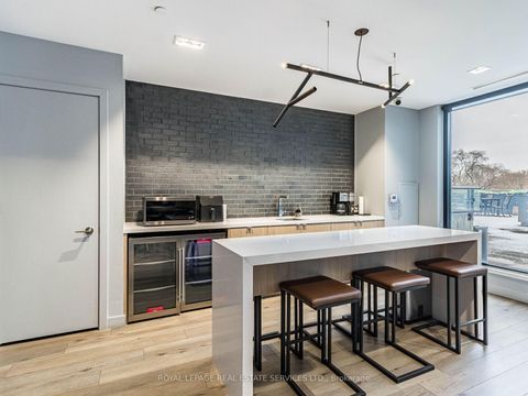 Photo 35 at 312 - 7 Smith Crescent, Queensway, Toronto