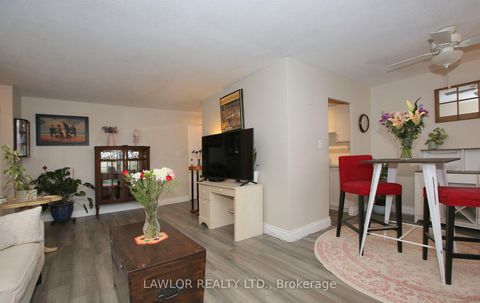 Photo 9 at 503 - 3311 KINGSTON Road, Scarborough Village, Toronto