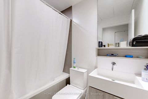 Photo 9 at 918 - 5 SOUDAN Avenue, Mount Pleasant West, Toronto