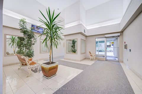 Photo 4 at 326 - 4005 Don Mills Road, Hillcrest Village, Toronto