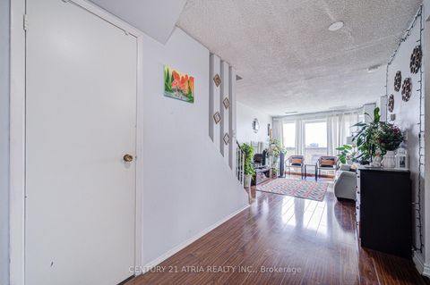 Photo 11 at 326 - 4005 Don Mills Road, Hillcrest Village, Toronto