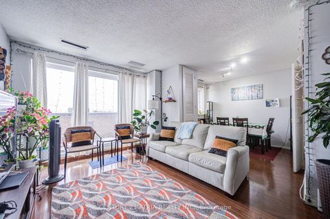 Photo 14 at 326 - 4005 Don Mills Road, Hillcrest Village, Toronto