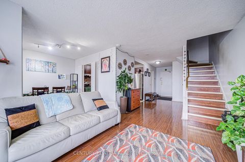 Photo 15 at 326 - 4005 Don Mills Road, Hillcrest Village, Toronto