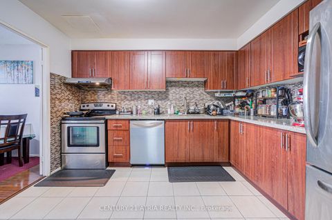 Photo 20 at 326 - 4005 Don Mills Road, Hillcrest Village, Toronto