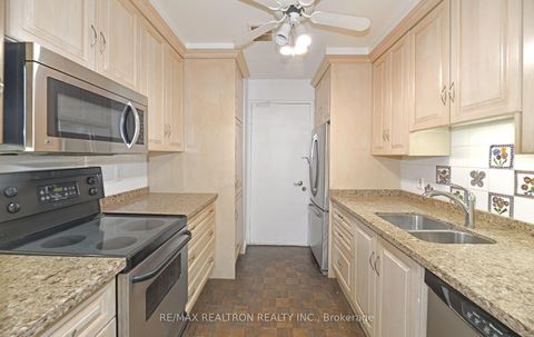 Photo 6 at 501 - 581 Avenue Rd Road, St. Clair, Toronto