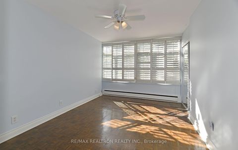 Photo 18 at 501 - 581 Avenue Rd Road, St. Clair, Toronto