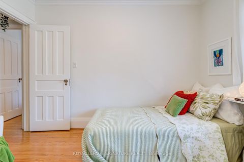 Photo 20 at 229 Glengrove Avenue W, Lawrence Park South, Toronto