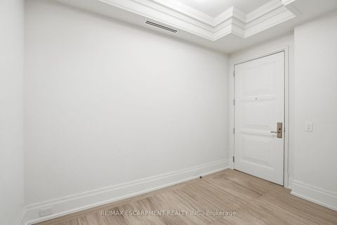 Photo 7 at 312 - 300 Randall Street, OO Old Oakville, Oakville