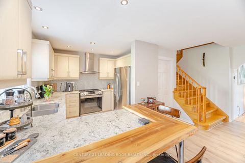 Photo 11 at 344 Marble Place, Woodland Hill, Newmarket