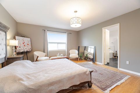 Photo 19 at 344 Marble Place, Woodland Hill, Newmarket