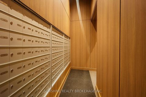 Photo 4 at 1708 - 81 Wellesley Street E, Yonge Corridor, Toronto