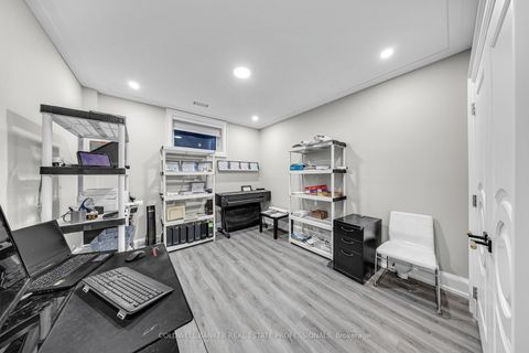 Photo 42 at 4 Lovering Road, L'Amoreaux, Toronto