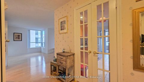 Photo 5 at 712 - 5 Northtown Way, Willowdale East, Toronto