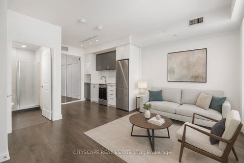 Photo 1 at 501 - 30 Upper Mall Way, Brownridge, Vaughan