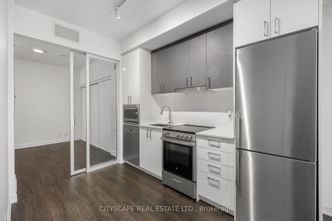 Photo 9 at 501 - 30 Upper Mall Way, Brownridge, Vaughan