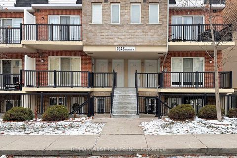 Photo 4 at 2046 - 3043 Finch Avenue W, Humbermede, Toronto