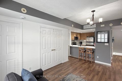 Photo 9 at 2046 - 3043 Finch Avenue W, Humbermede, Toronto