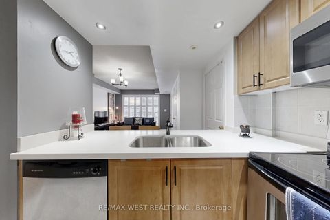 Photo 11 at 2046 - 3043 Finch Avenue W, Humbermede, Toronto