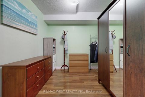 Photo 18 at 2046 - 3043 Finch Avenue W, Humbermede, Toronto