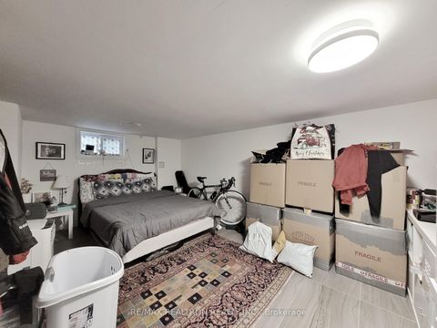 Photo 13 at 185 Steeles Avenue E, Newtonbrook East, Toronto