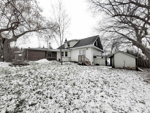 Photo 41 at 185 Steeles Avenue E, Newtonbrook East, Toronto