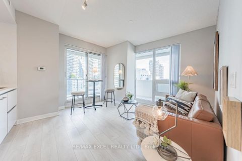 Photo 4 at 1302 - 2221 Yonge Street, Mount Pleasant West, Toronto