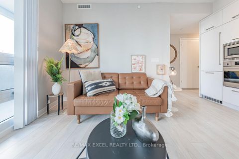 Photo 5 at 1302 - 2221 Yonge Street, Mount Pleasant West, Toronto