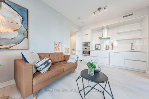 Photo 6 at 1302 - 2221 Yonge Street, Mount Pleasant West, Toronto