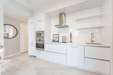 Photo 13 at 1302 - 2221 Yonge Street, Mount Pleasant West, Toronto