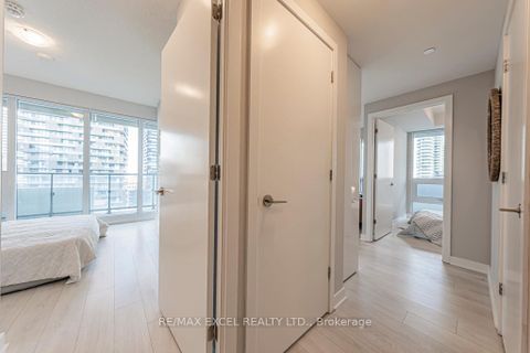 Photo 15 at 1302 - 2221 Yonge Street, Mount Pleasant West, Toronto